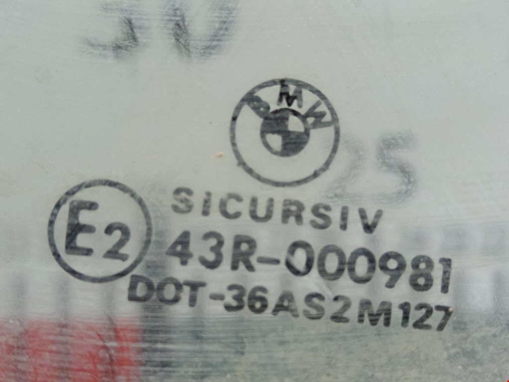 Стекло двери заднее правое BMW 5er 5 серия E39 1995-2004