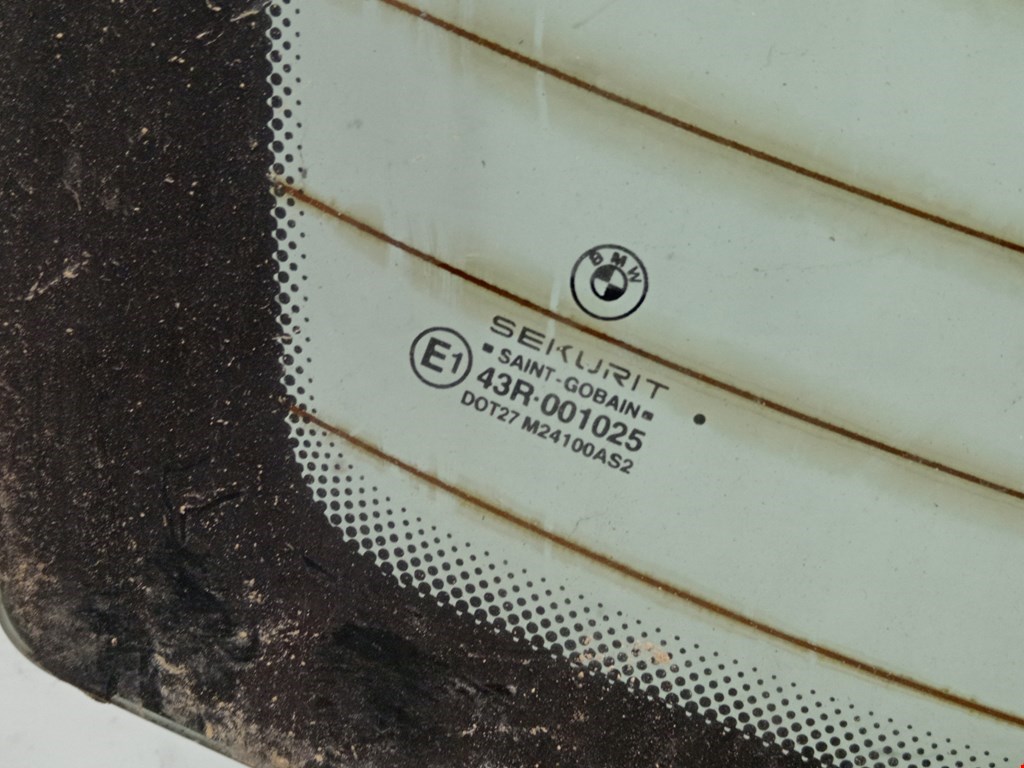 Стекло заднее BMW 5er 5 серия E39 1995-2004
