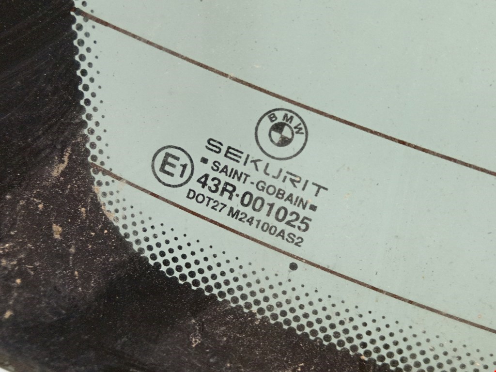 Стекло заднее BMW 5er 5 серия E39 1995-2004