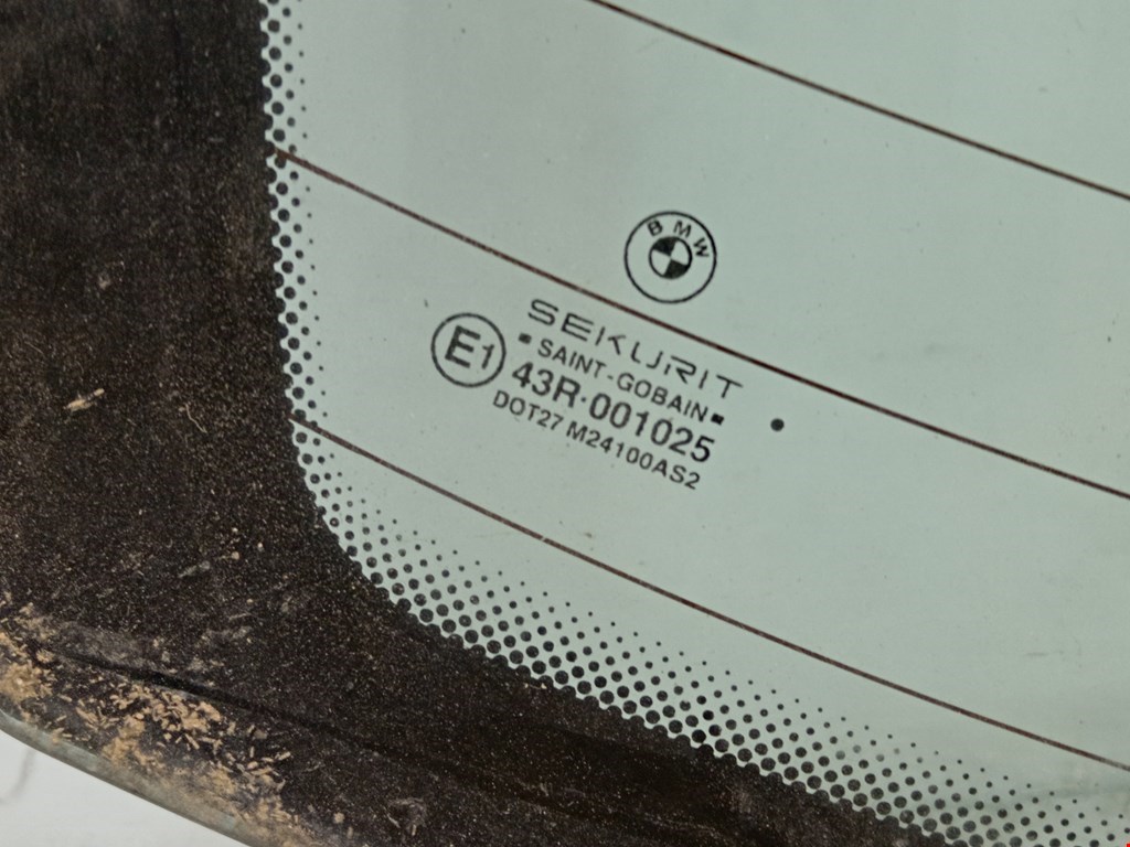 Стекло заднее BMW 5er 5 серия E39 1995-2004