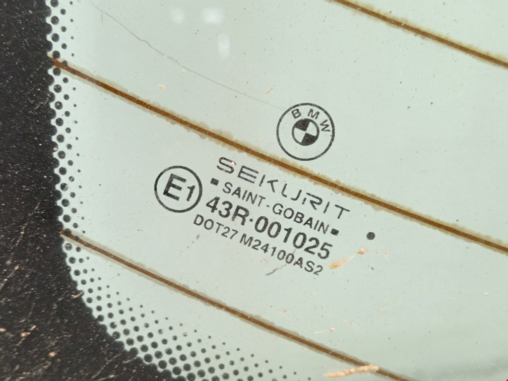 Стекло заднее BMW 5er 5 серия E39 1995-2004