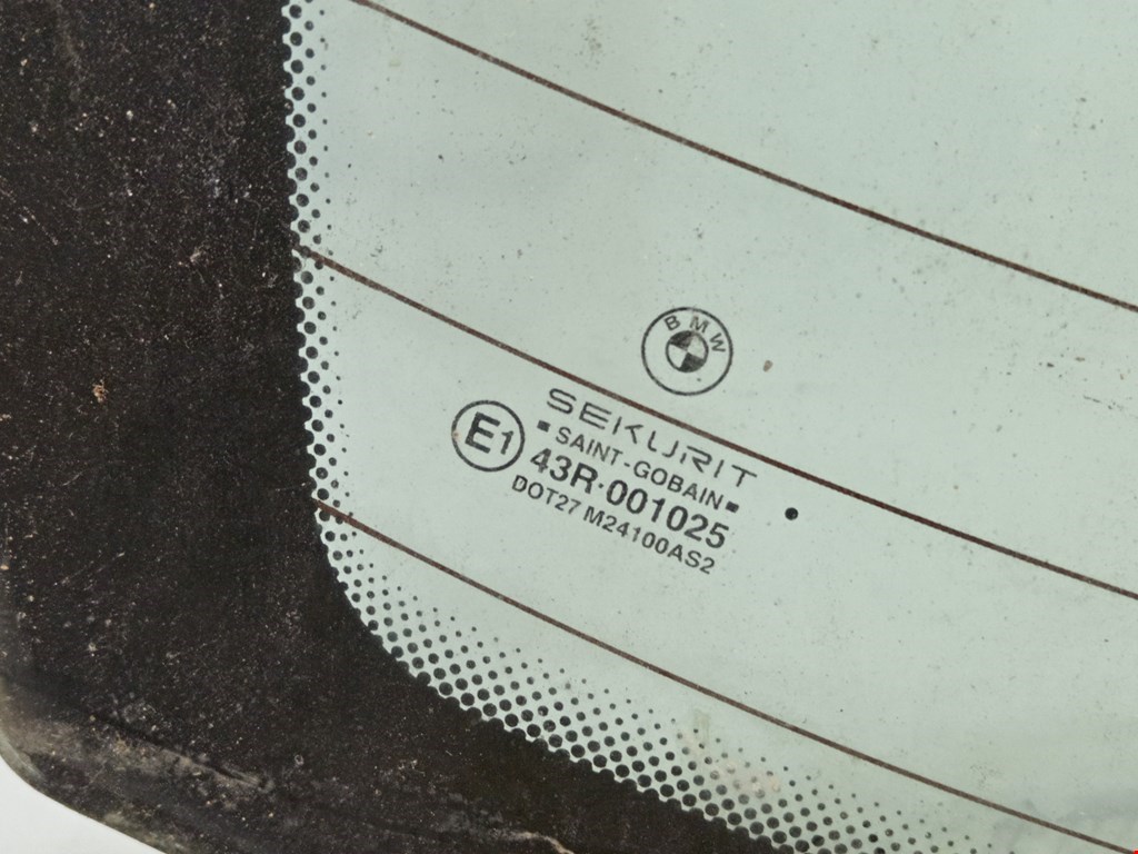 Стекло заднее BMW 5er 5 серия E39 1995-2004