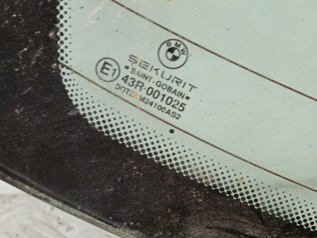 Стекло заднее BMW 5er 5 серия E39 1995-2004