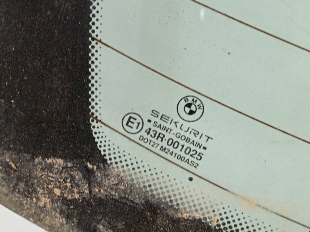 Стекло заднее BMW 5er 5 серия E39 1995-2004