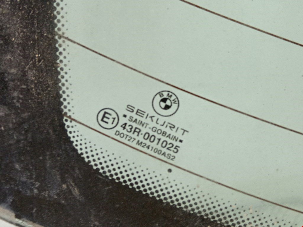 Стекло заднее BMW 5er 5 серия E39 1995-2004