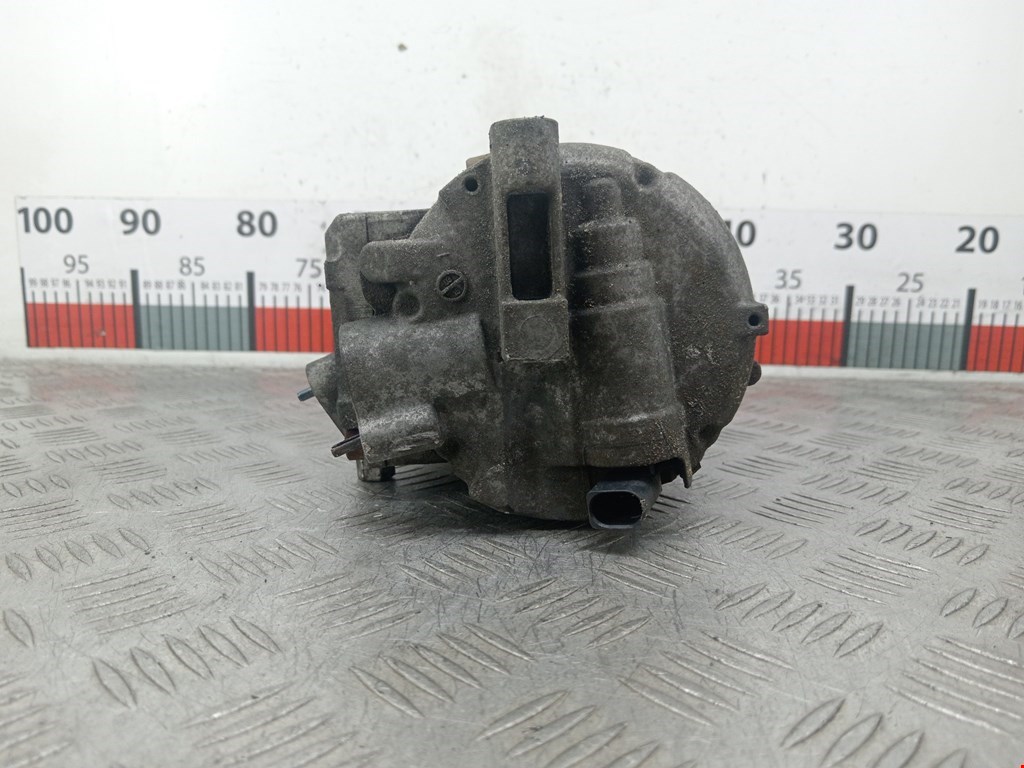 Компрессор кондиционера (системы кондиционирования) VOLKSWAGEN Golf V 2003-2009