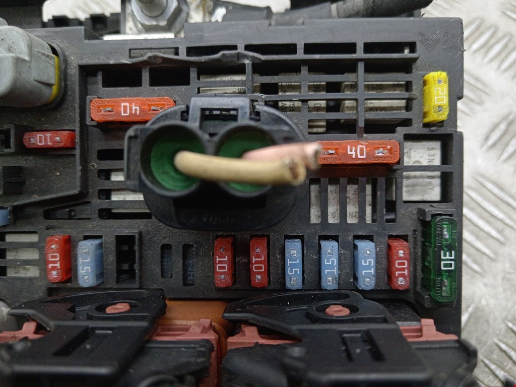 Блок управления ВСМ PEUGEOT 308 2007-2015