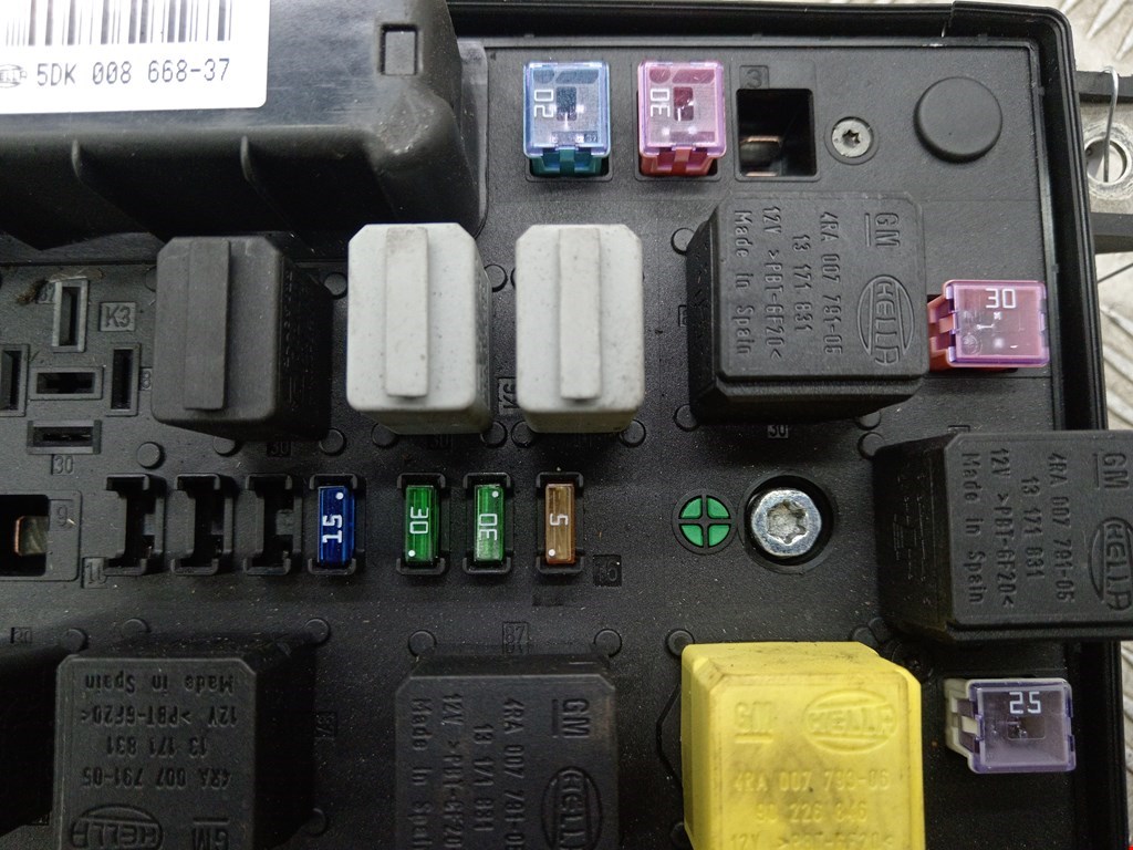 Датчик уровня в бачок омывателя OPEL Astra H/Family 2004-2015