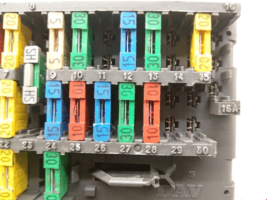 Датчик уровня в бачок омывателя PEUGEOT 406 1995-1999