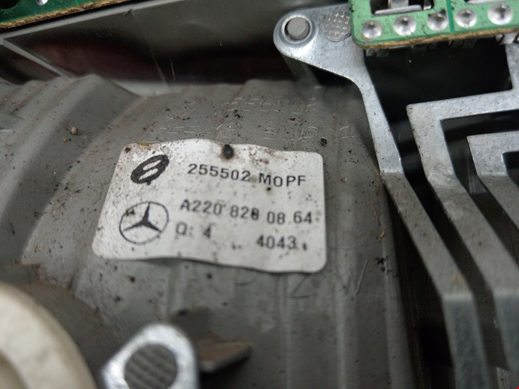 Фонарь задний правый MERCEDES-BENZ S-Class IV W220 1998-2005