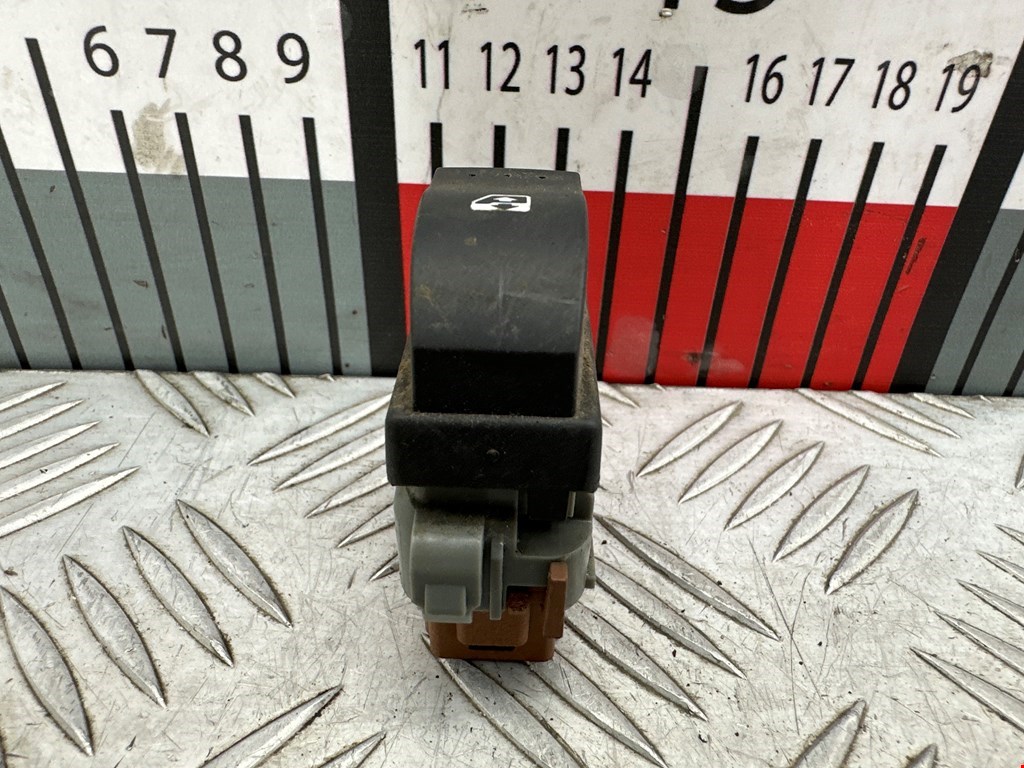 Кнопка стеклоподъемника RENAULT Laguna 2001-2007