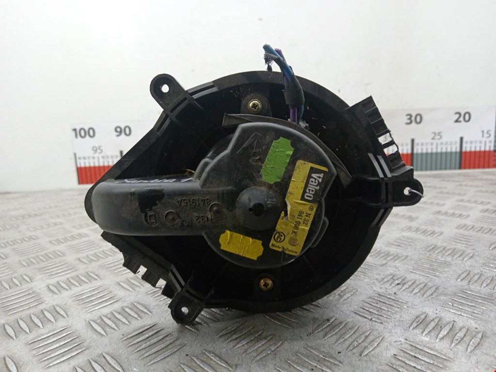 Моторчик (мотор) отопителя салона CITROEN Xantia 1993-2002