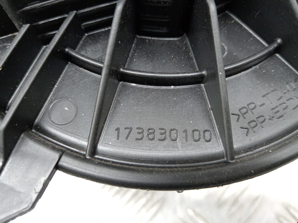 Моторчик (мотор) отопителя салона RENAULT Kangoo 2008-2021