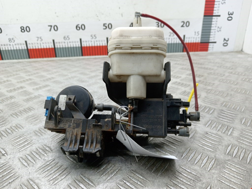 Замок багажника (крышки двери) MERCEDES-BENZ S-Class IV W220 1998-2005