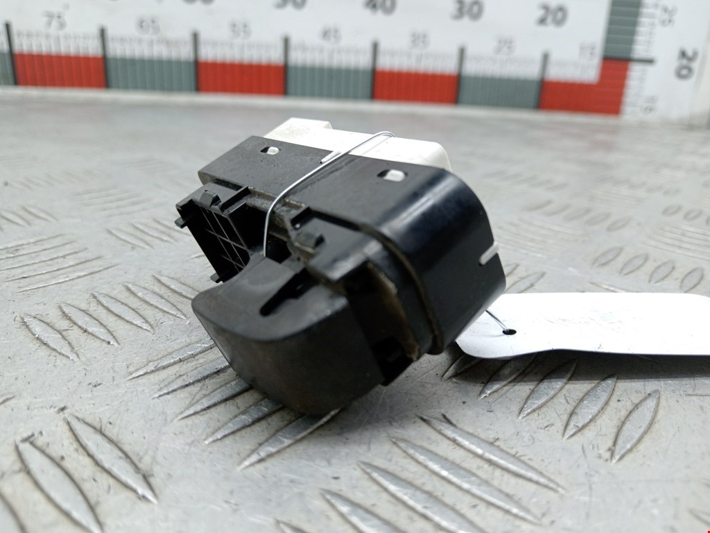 Кнопка стеклоподъемника MAZDA Mazda 3 BL 2009-2013