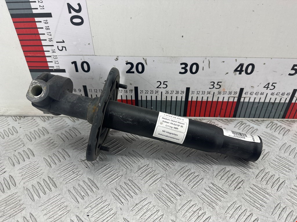 Отбойник бампера задний правый BMW 5-Series (E39) (1995-2004)