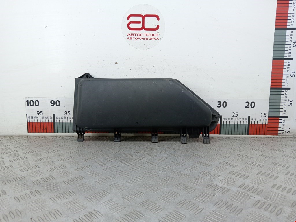 Корпус салонного фильтра BMW 5-Series (E60/E61) (2003-2010)