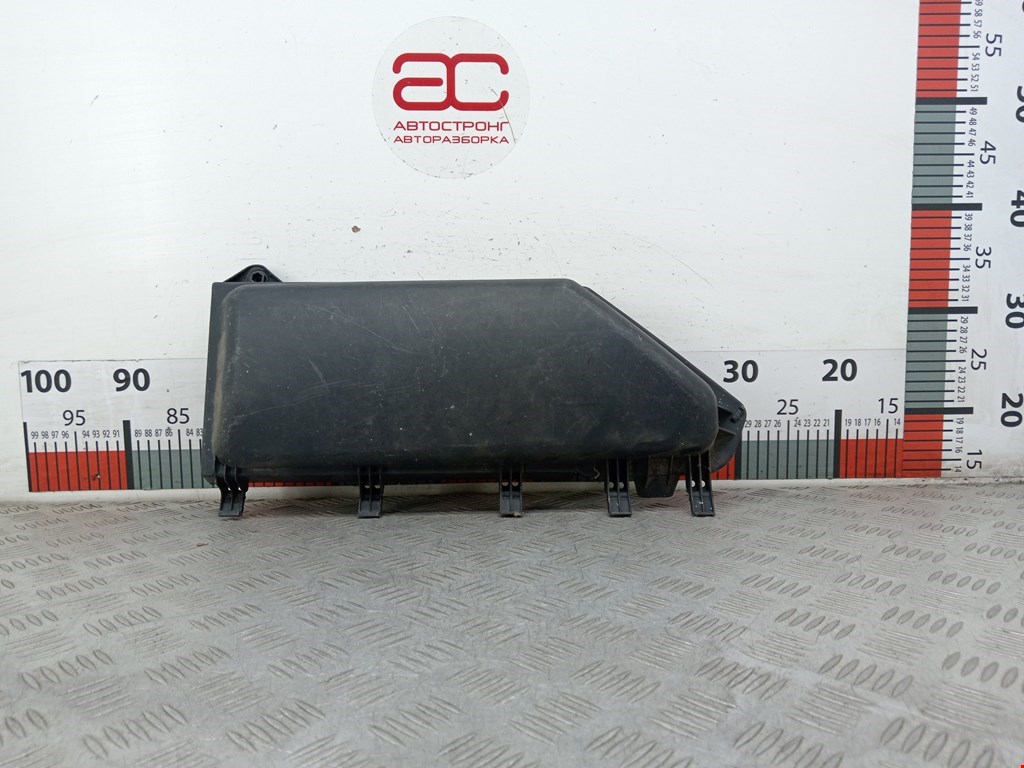 Корпус салонного фильтра BMW 5-Series (E60/E61) (2003-2010)