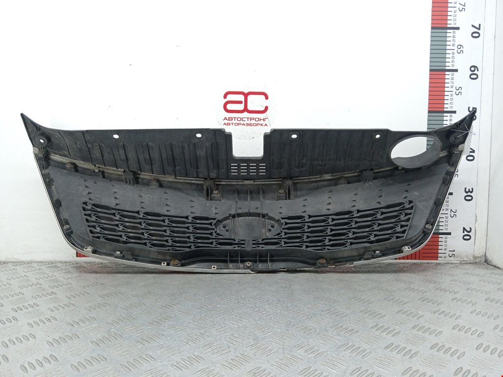 Решетка радиатора KIA Sorento 2009-2021