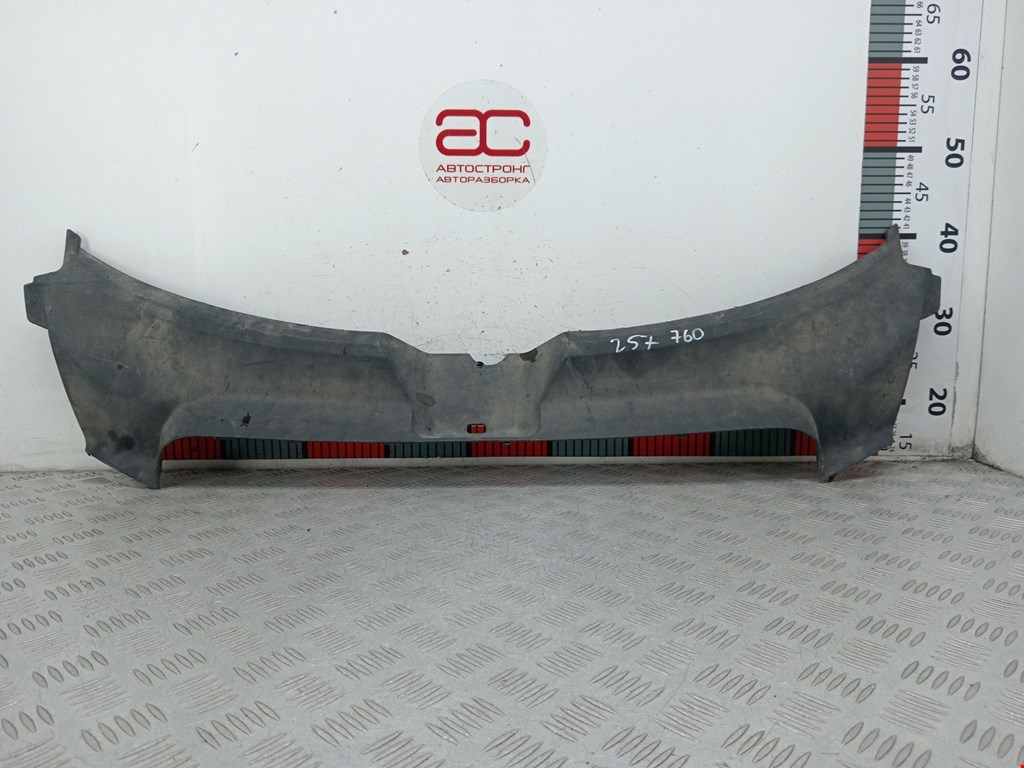 Накладка декоративная под капот (кожух замка капота и прочие) Audi A6 C6 (2004-2011)