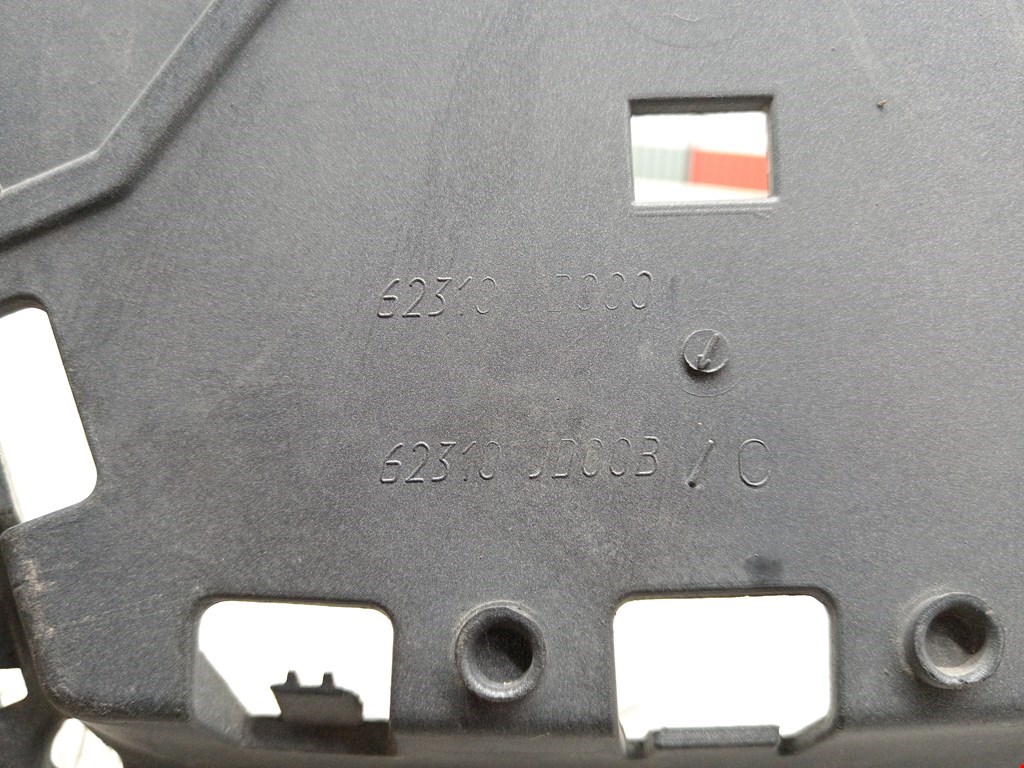 Решетка радиатора NISSAN Qashqai J10 2006-2013