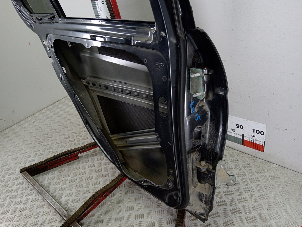 Дверь задняя левая MERCEDES-BENZ C-Class C-klasse W204 2007-2015