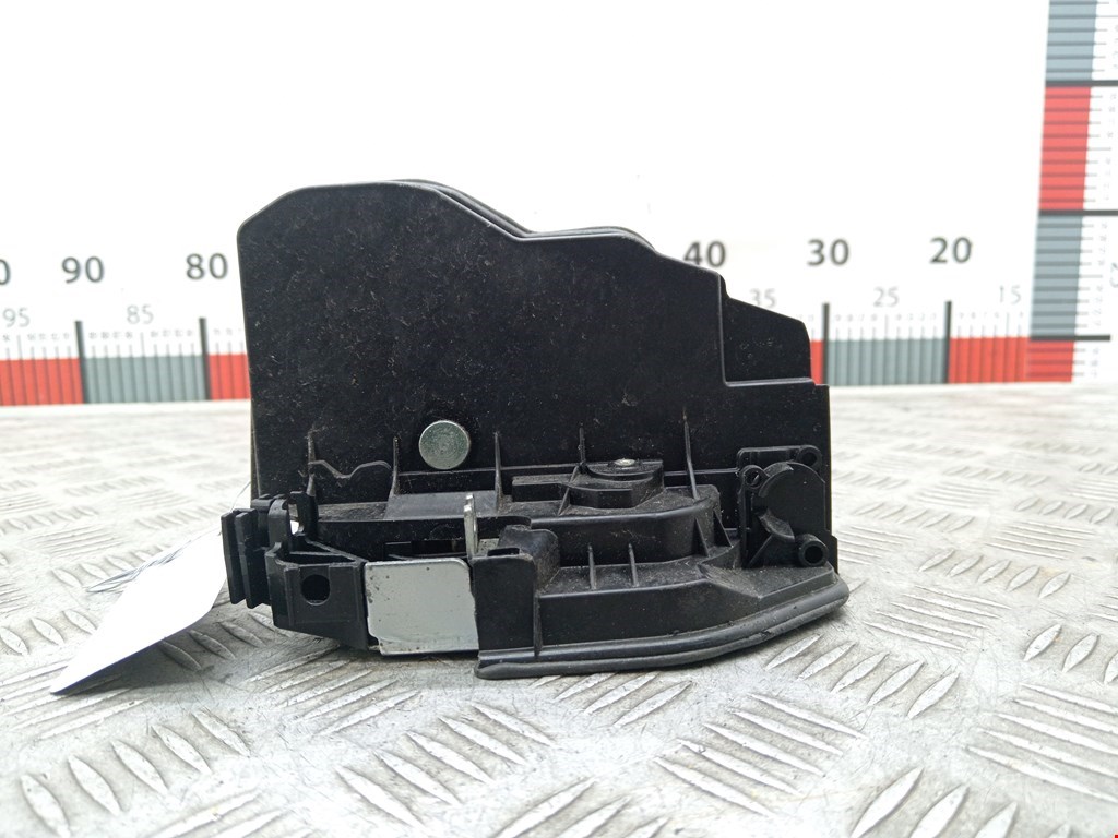 Замок двери задней левой BMW 5er 5 серия E60/E61 2003-2010