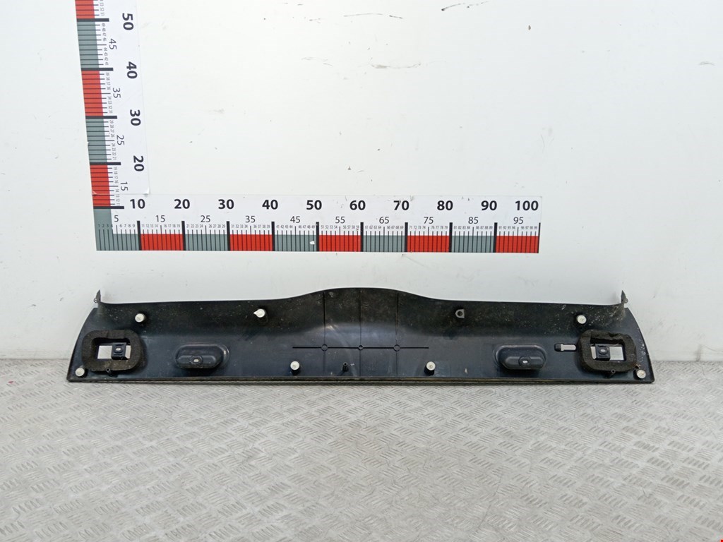 Обшивка крышки багажника BMW X5 E53 1999-2006