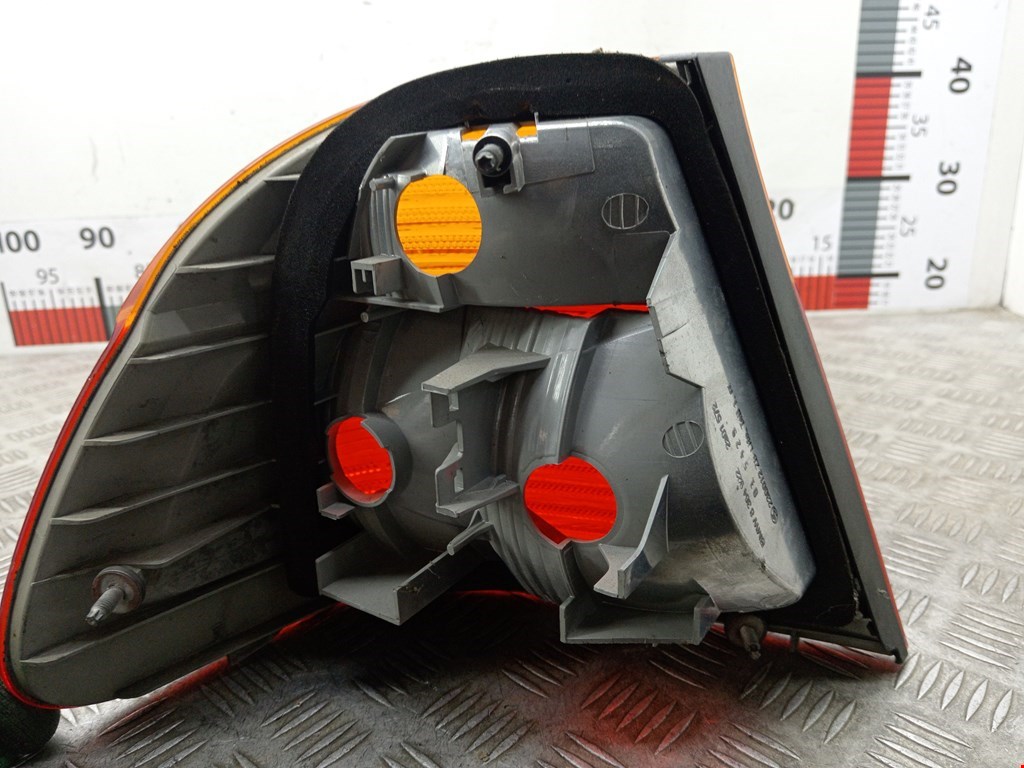 Фонарь задний правый BMW 3er E46 1998-2006