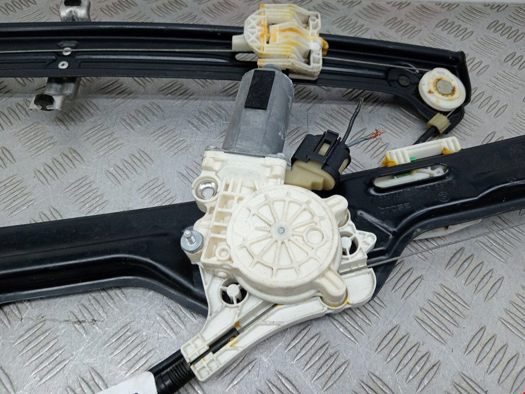Стеклоподъемник передний левый BMW X5 E70 2007-2013