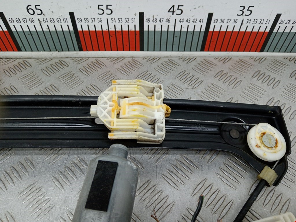 Стеклоподъемник передний левый BMW X5 E70 2007-2013