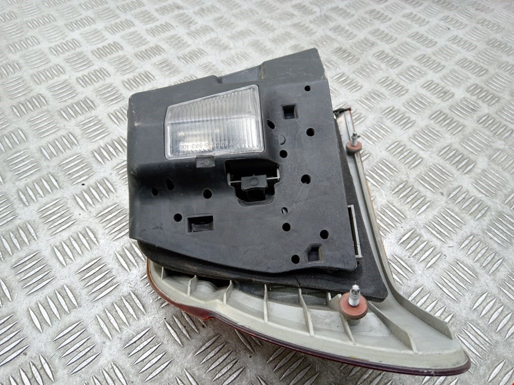 Фонарь задний правый BMW 3er E46 1998-2006