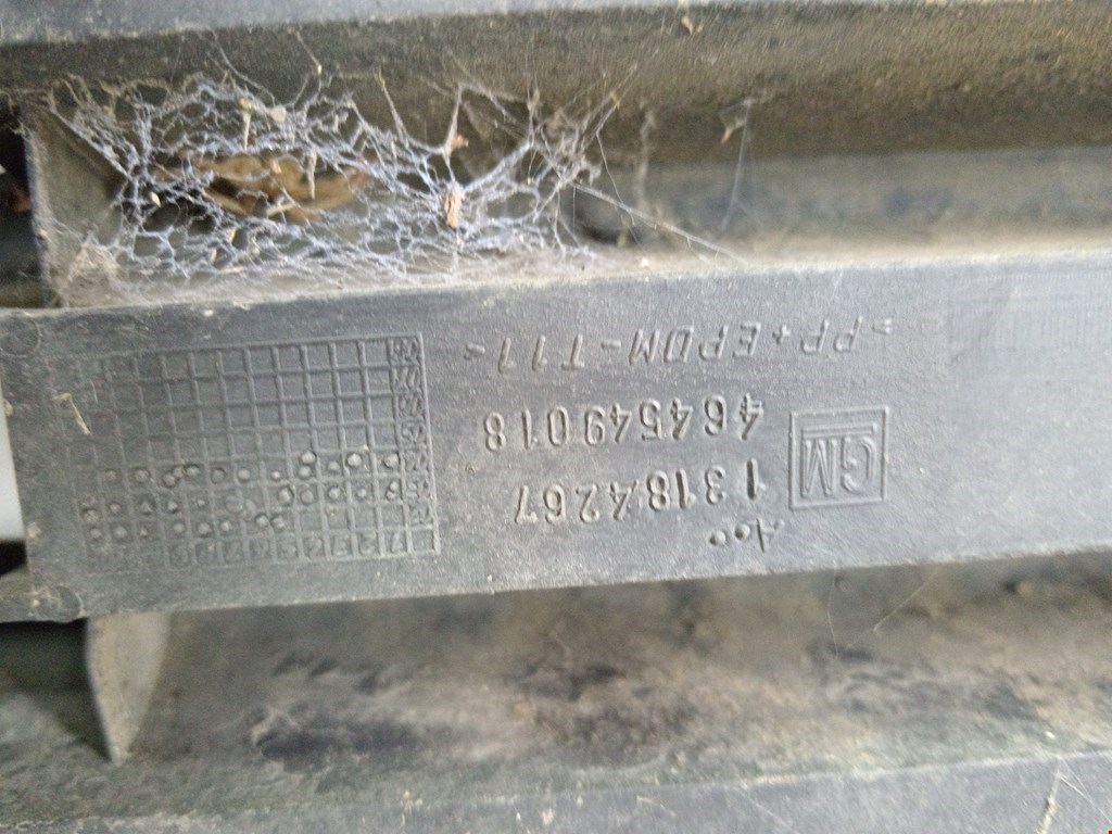 Бампер передний OPEL Meriva A 2003-2010