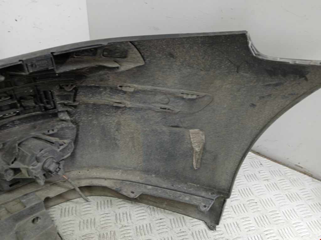 Бампер передний RENAULT Laguna 2001-2007