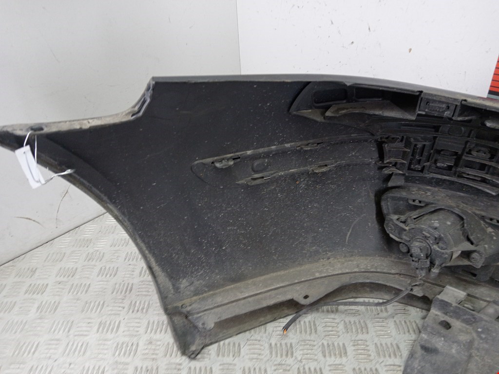 Бампер передний RENAULT Laguna 2001-2007