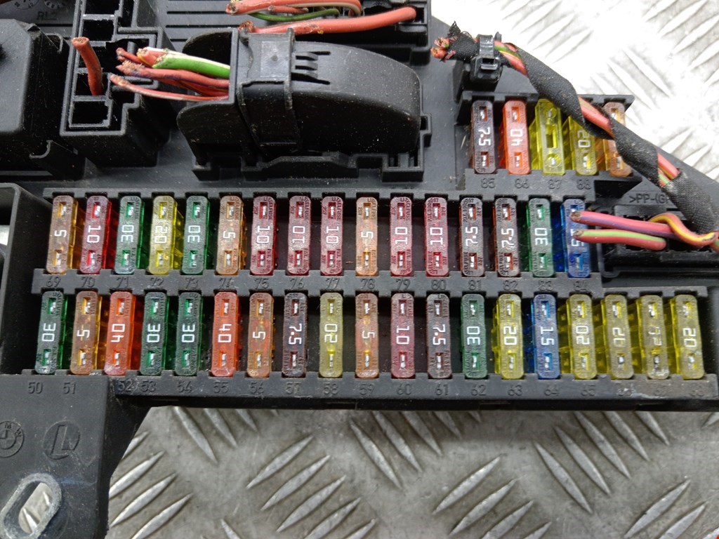 Датчик уровня в бачок омывателя BMW 5er 5 серия E60/E61 2003-2010