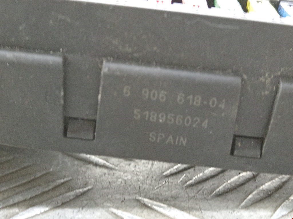 Датчик уровня в бачок омывателя BMW 5er 5 серия E60/E61 2003-2010