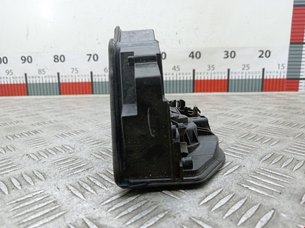 Замок двери передней правой BMW X5 E70 2007-2013
