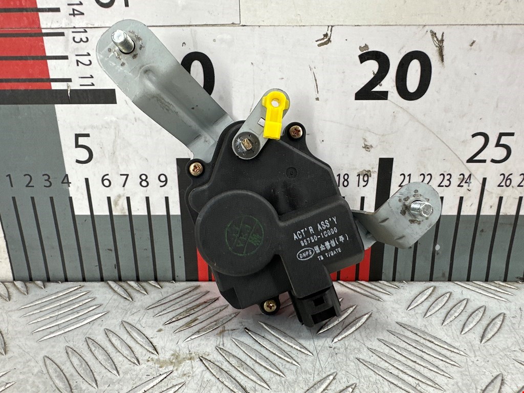 Активатор замка багажника HYUNDAI Getz 2002-2011