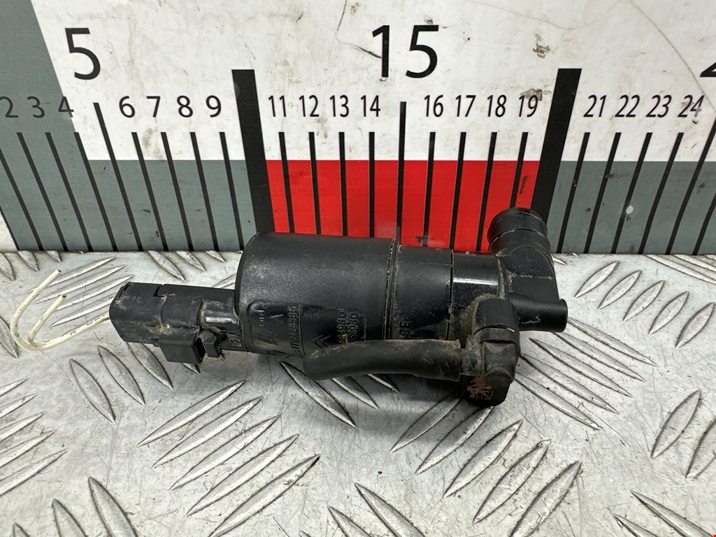 Насос (моторчик) омывателя Citroen C5 1 (2000-2008)