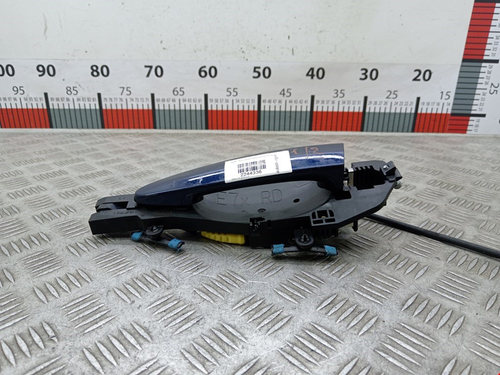 Ручка двери задней наружная левая BMW X5 E70 2007-2013