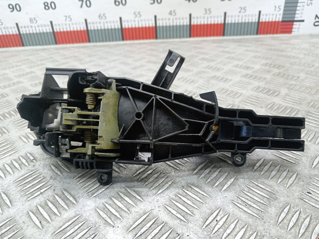 Ручка двери задней наружная левая BMW 3er E90/E91 2005-2012