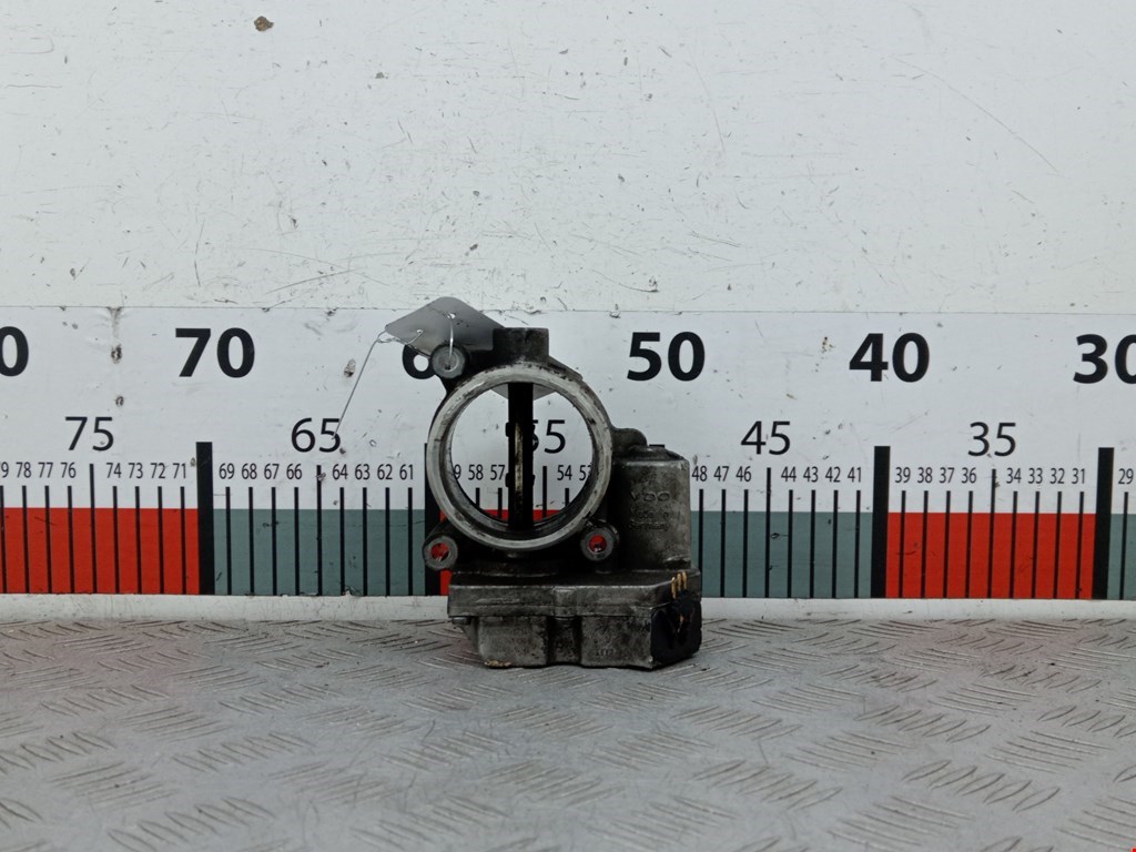 Заслонка дроссельная электрическая AUDI A4 B7 2004-2007