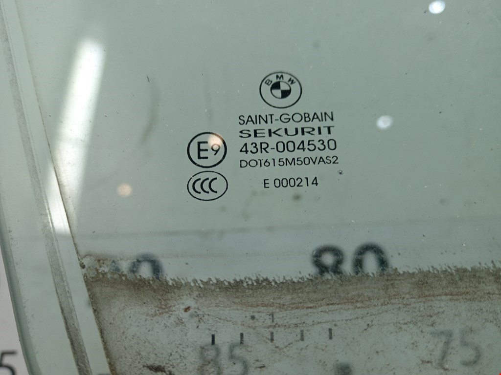 Стекло двери переднее правое BMW X5 E70 2007-2013