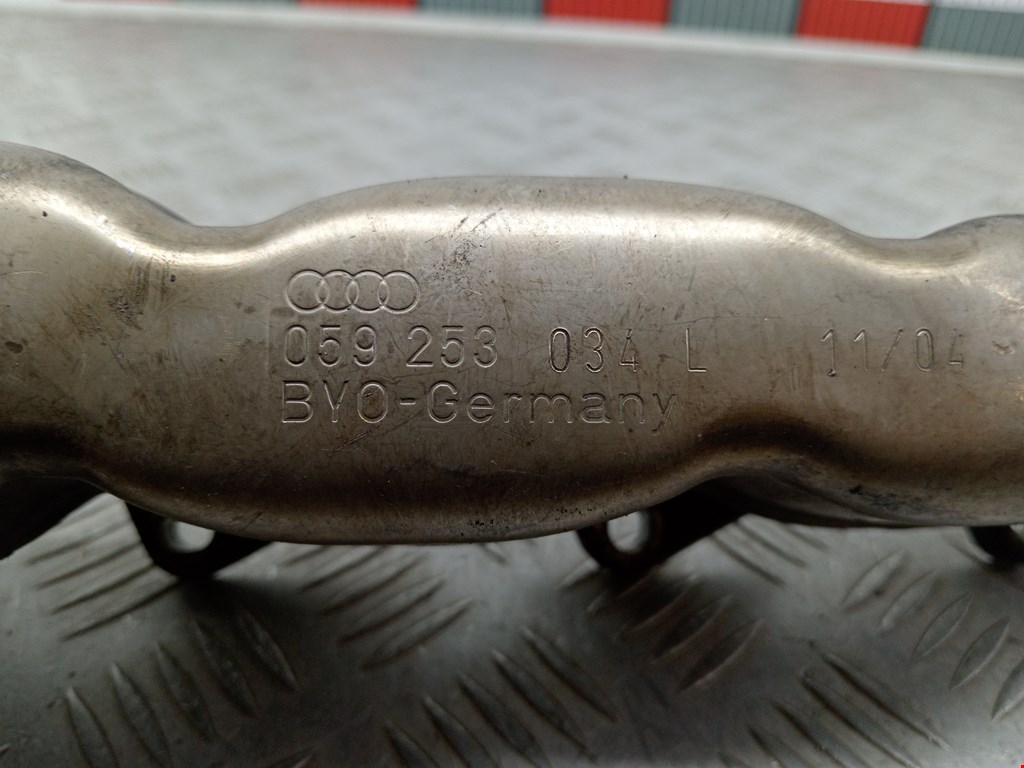 Коллектор выпускной AUDI A4 B7 2004-2007