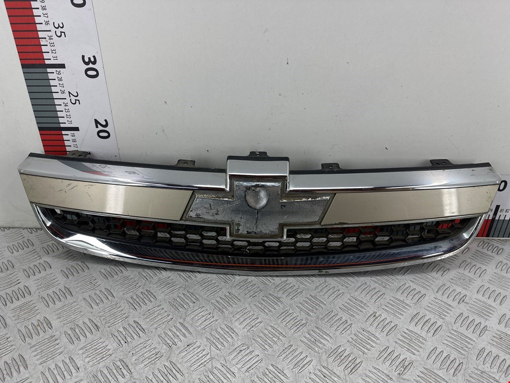 Решетка радиатора CHEVROLET Captiva 2006-2010