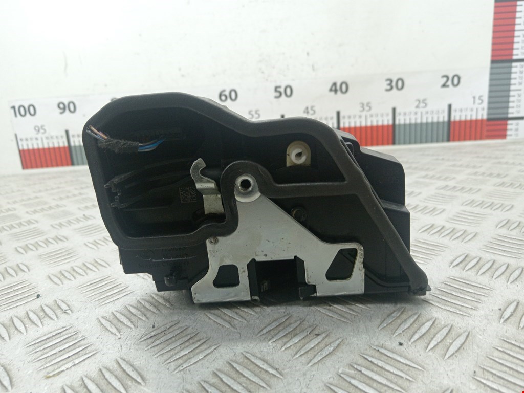 Замок двери задней правой BMW X5 E70 2007-2013