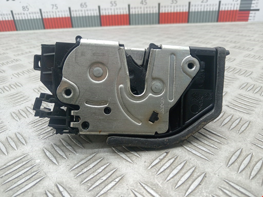 Замок двери задней правой BMW 5er 5 серия E60/E61 2003-2010