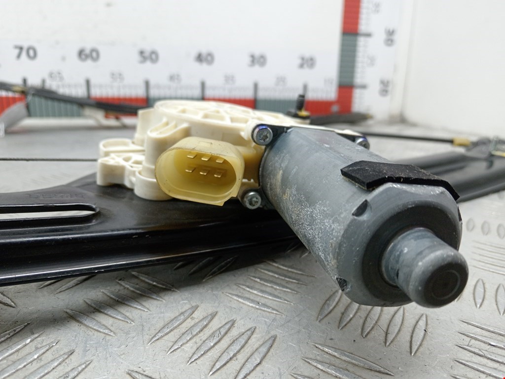 Стеклоподъемник передний левый BMW X5 E70 2007-2013