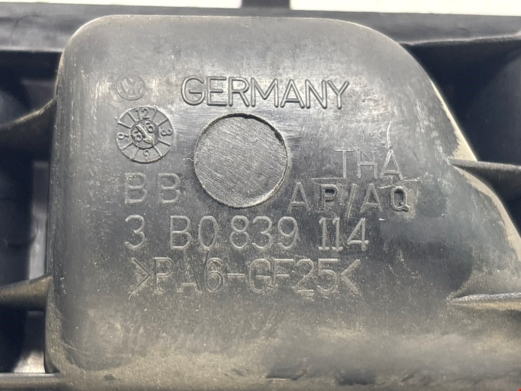 Ручка дверная задняя внутренняя правая VOLKSWAGEN Bora 1998-2005